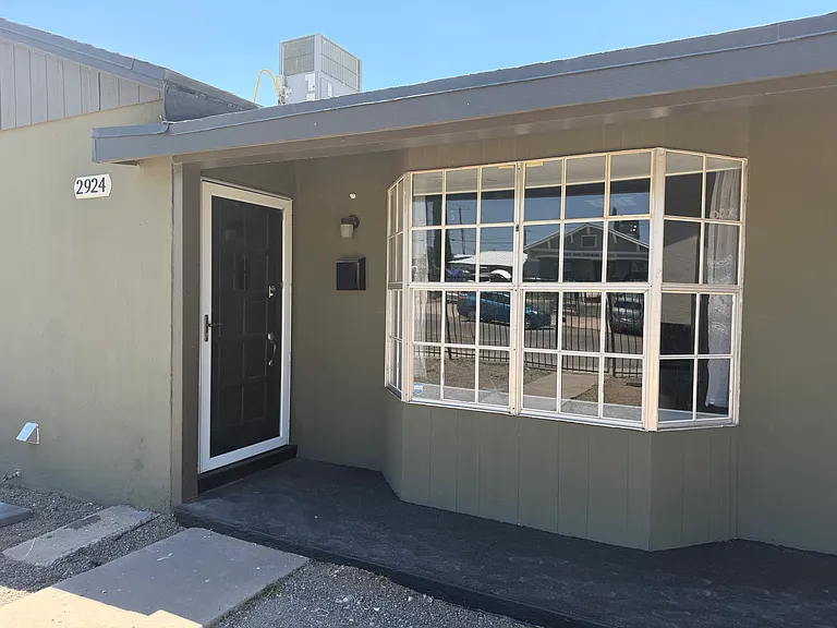 2924 Mountain Ave — Photo 12