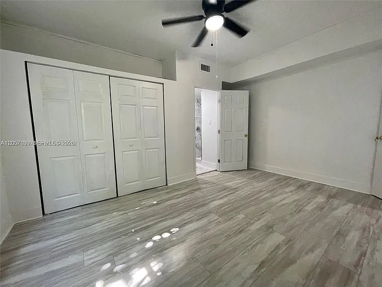 1520 SW 10th St — Photo 18