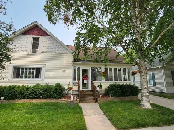 168 Carroll St, Marine City, MI 48039