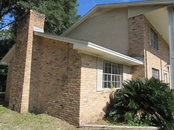 3rd image of 7808 Hearthstone Cir
