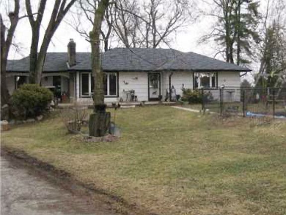 3rd image of 11631 Leslie St