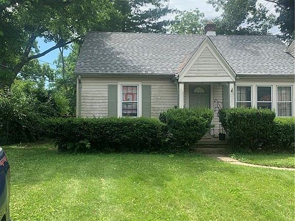 2nd image of 312 Park End Dr