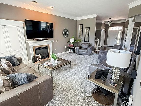 4th image of 6434 Saint Augustine Dr NW