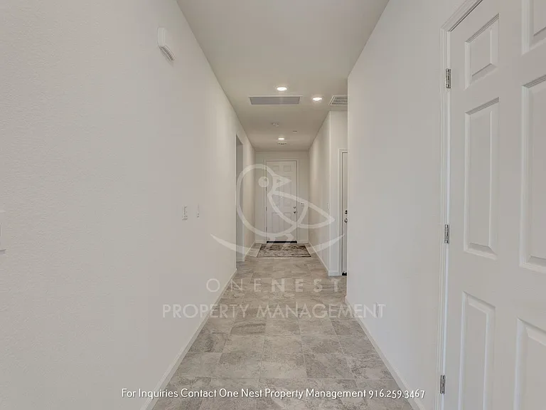 258 Martos Ct — Photo 3
