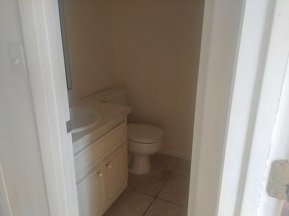 4th image of 2050 Oleander Blvd APT 7203