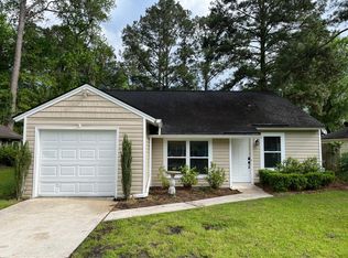 111 W White Hawthorne Dr, Savannah, GA 31419