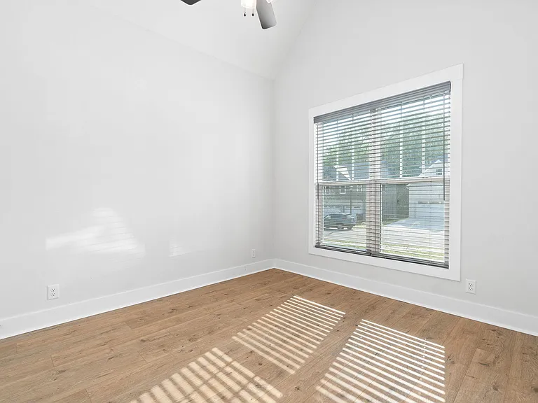 1022 Brightwood Ct — Photo 13