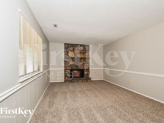 5th image of 2818 Ravenwood Dr