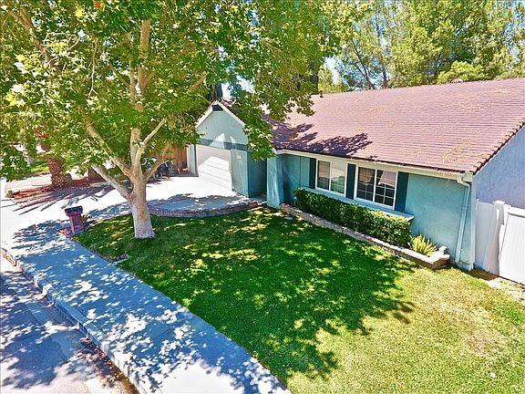 3rd image of 27531 Bernina Ave