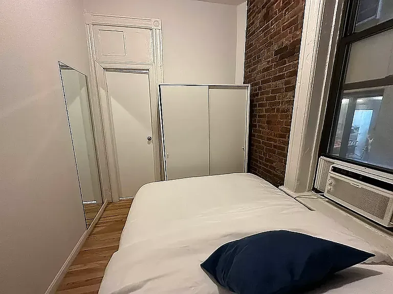 168 Stanton St #1B — Photo 4