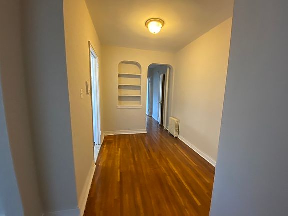 3rd image of 40-35 Hampton St #6AA