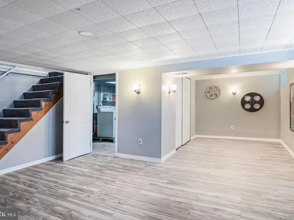 2205 Cloville Ave, Baltimore, MD 21214