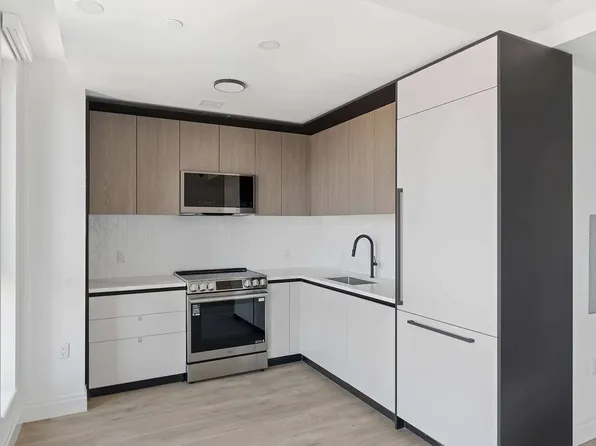 205 E 110th St, New York, NY