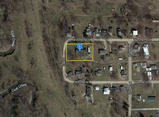 408 W Lortscher St, What Cheer, IA 50268