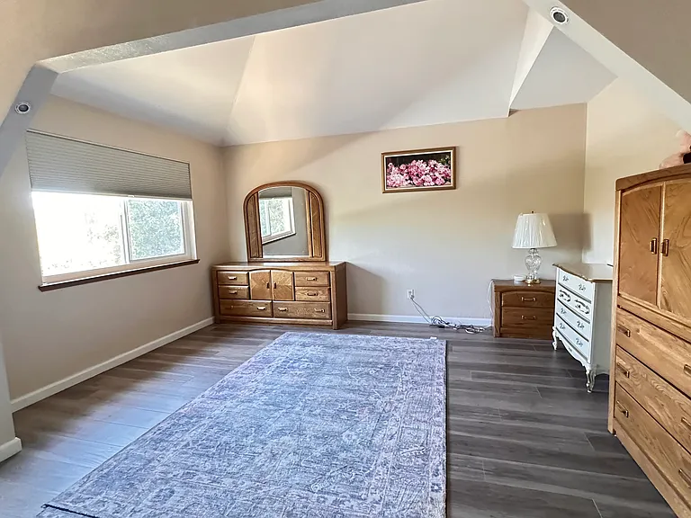 117 Drake Ct — Photo 2