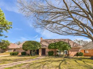1030 Kingston Dr, Mansfield, TX 76063