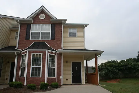 2407 Brianna Dr photo 1