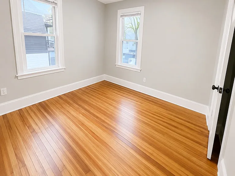 222 Quaker Ln S #3 — Photo 4