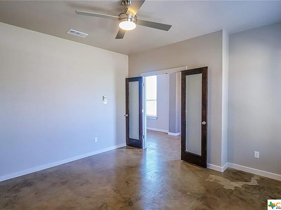 4th image of 5407 Fiesta Oak Dr