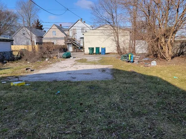 1021 Moss St, Hammond, IN 46320