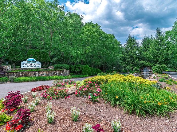 2nd image of 36 Mountain Creek Hollow Dr