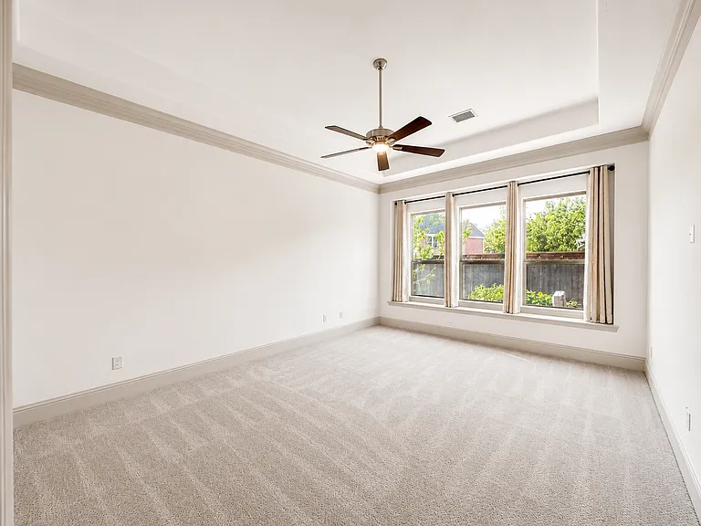 2042 Farmhouse Way — Photo 16