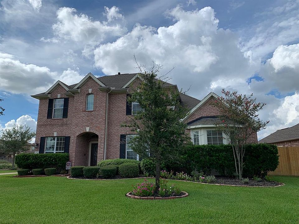 1st image of 12802 Arlington Meadows Ln