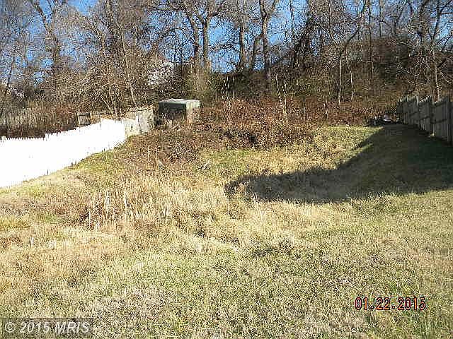 1st image of 813 Balsamtree Dr