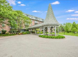 5125 Blodgett Ave APT 213, Downers Grove, IL 60515