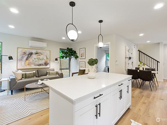 3rd image of 14021 Ashworth Avenue N
