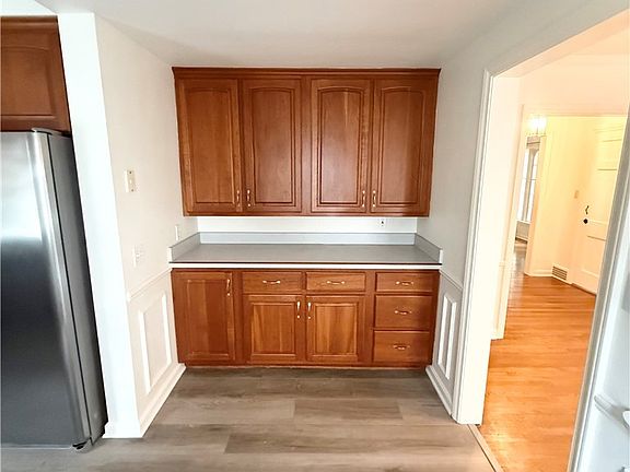 4th image of 2339 Lalemant Rd