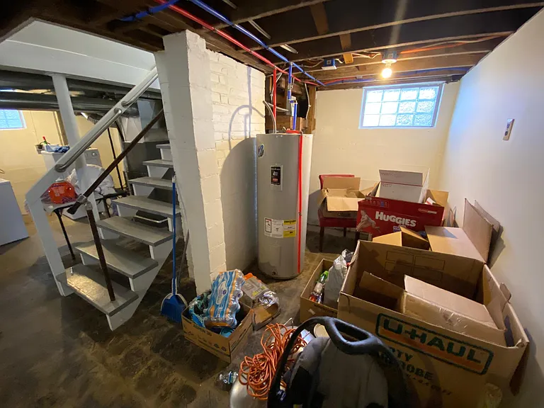 122 E Francis Ave — Photo 9