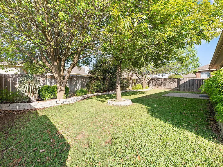 4423 Meadowside Ln — Photo 20