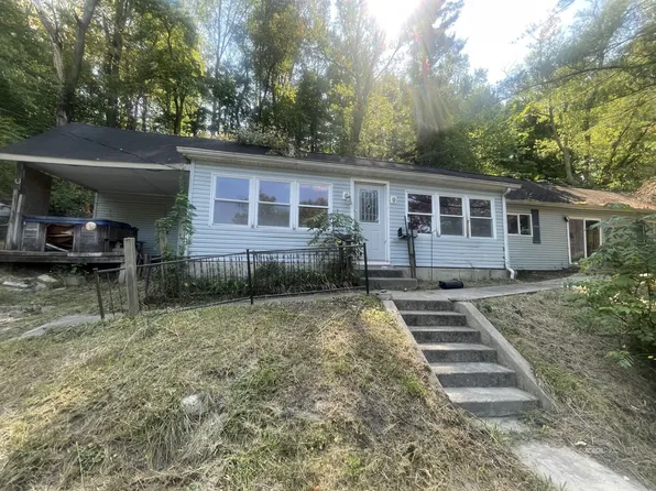 532 Frederick St, Nelsonville, OH 45764