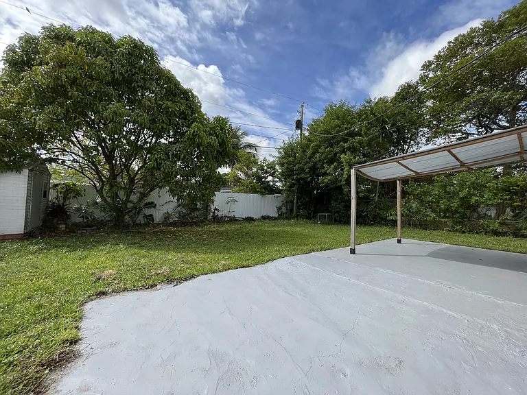 9870 Nicaragua Dr — Photo 18