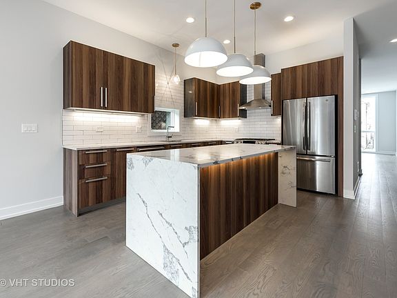 5th image of 2537 W Cortland St #1