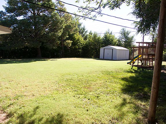 3rd image of 6031 Sunset Dr