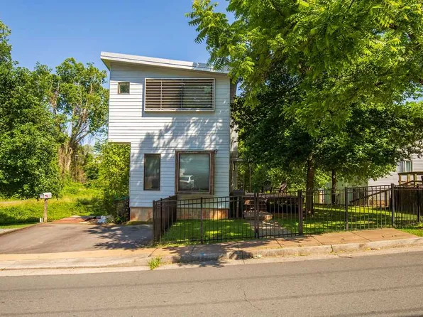 502 7 1/2 St SW, Charlottesville, VA 22903