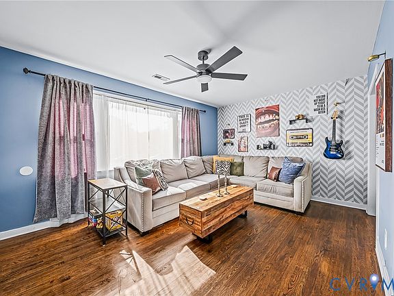 3rd image of 3304 Carlton Rd