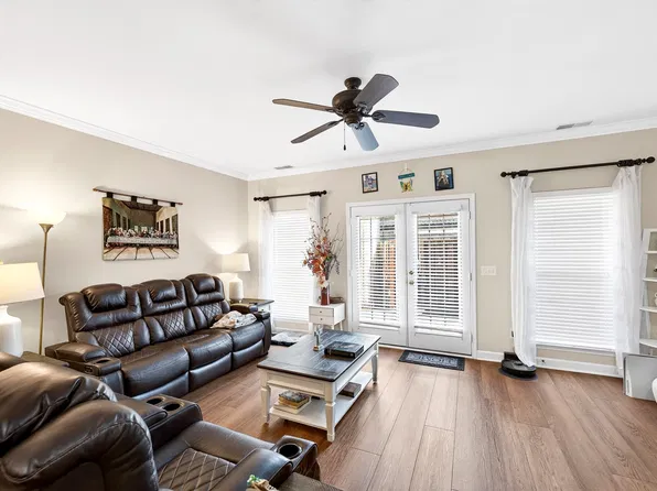 8 Baker Ct, Lebanon, TN 37087