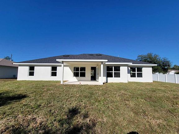 3rd image of 14590 SW 69th Court Rd