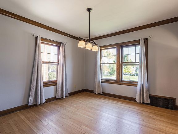 5th image of 2131 S 81st St