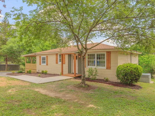 612 W Garden Farm Rd, Rossville, GA 30741