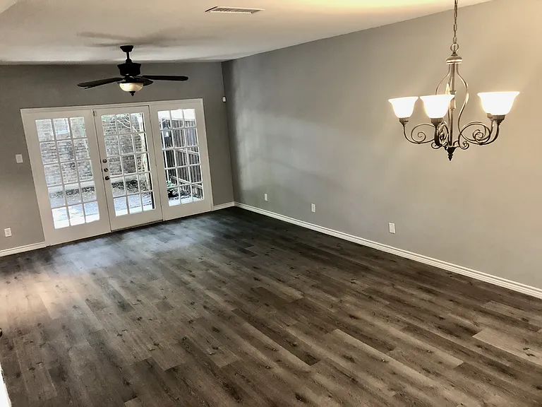 5859 Frankford Rd — Photo 12