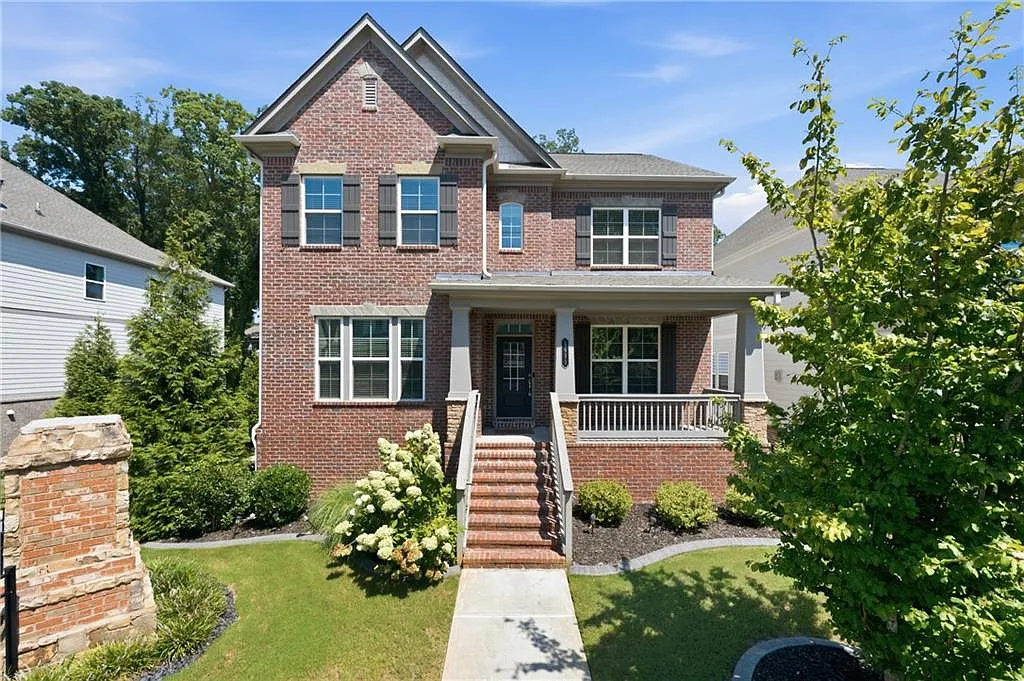 4 bed, 4.5 bath, 4322 sqft, $4,500 — Photo 1