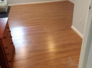 5043 9th St S, Arlington, VA 22204