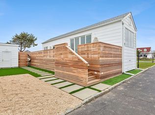 100 Deforest Rd #319, Montauk, NY 11954