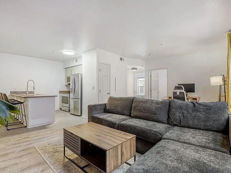 1623 Saint Paul St #310 — Photo 5