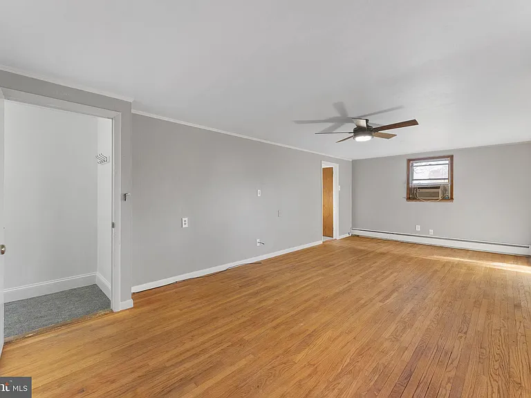 225 Pershing Ave #A — Photo 8
