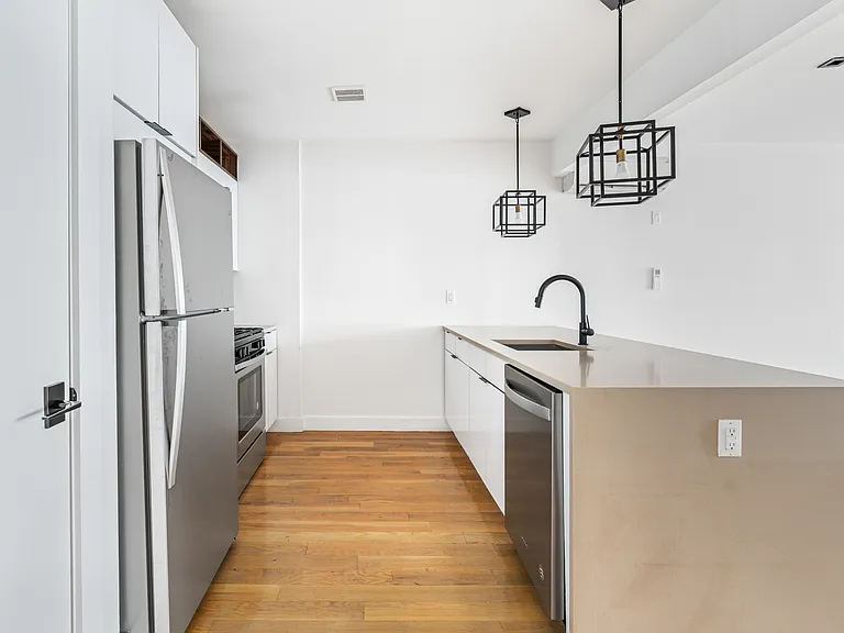 161 Court St #4 — Photo 6